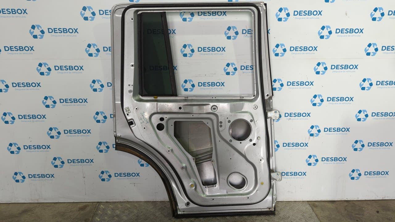 Recambio de PUERTA TRASERA IZQUIERDA para LAND ROVER DISCOVERY 276DT - GRIS 3