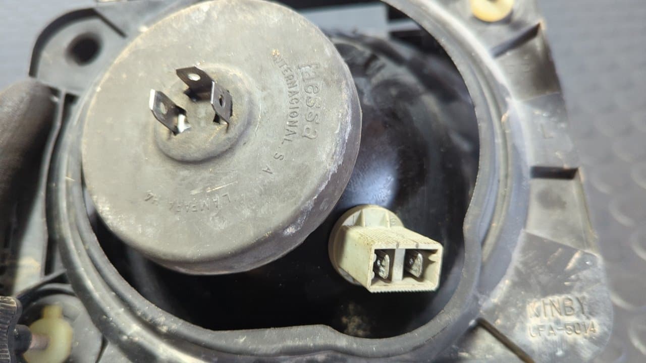 Recambio de FARO IZQUIERDO para OPEL CORSA A Forgoneta 15D referencia OEM IAM 007334 - BLANCO 3