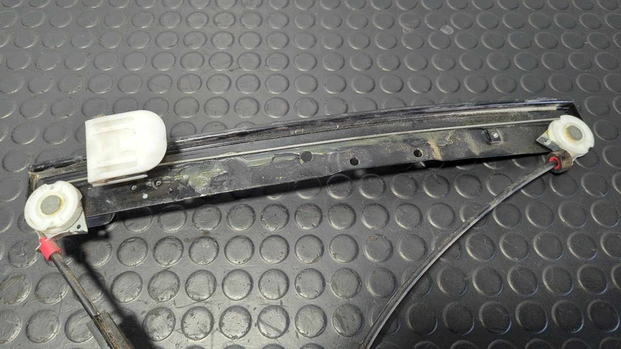 Recambio de ELEVALUNAS DELANTERO DERECHO para FORD MONDEO BER. (CA2) Titanium QXBB referencia OEM IAM 6M2114553B - GRIS 5