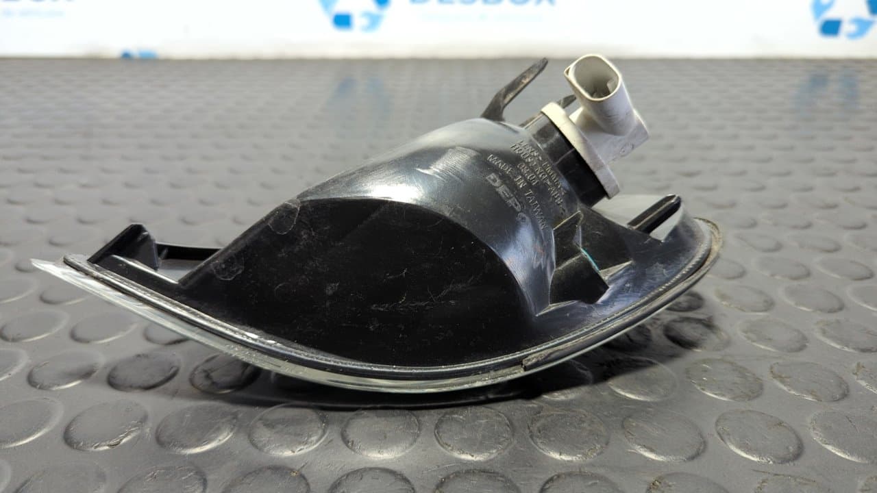 Recambio de PILOTO DELANTERO DERECHO para BMW SERIE 3 BERLINA (E46) 316i N42B18 - ROJO 3