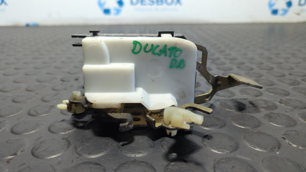 Recambio de CERRADURA PUERTA DELANTERA DERECHA para FIAT DUCATO CAJA ABIERTA (DESDE 03.94) referencia OEM IAM B762 2