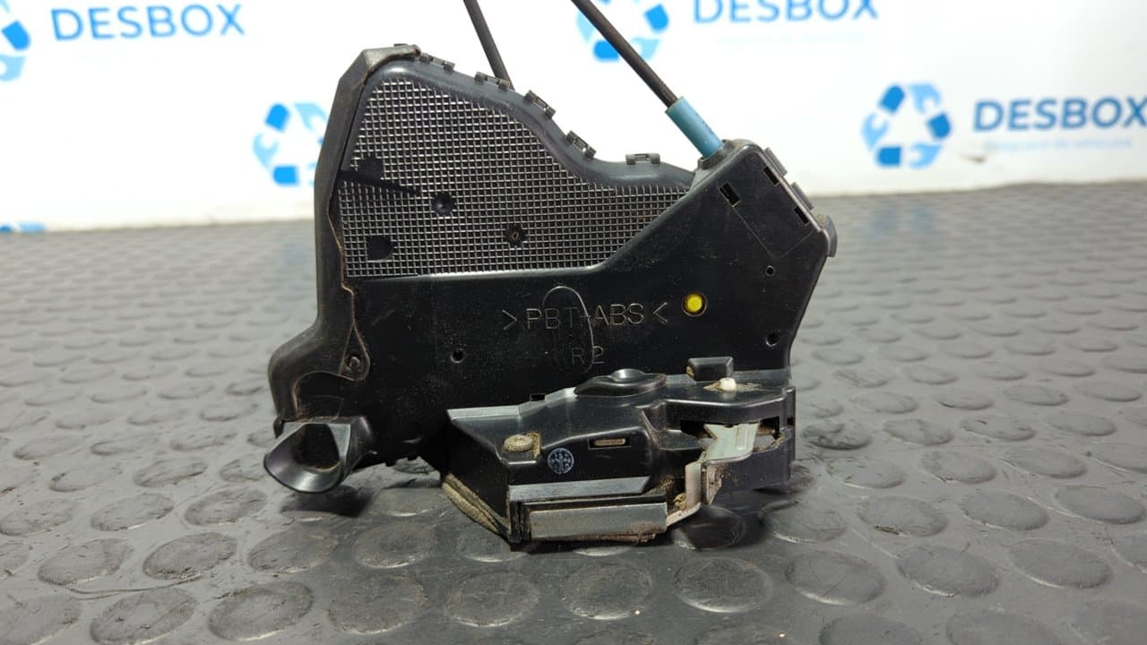 Recambio de CERRADURA PUERTA DELANTERA DERECHA para SUZUKI GRAND VITARA JB (JT) 1.9 DDiS Turbodiesel F9QB referencia OEM IAM A046693 - BLANCO