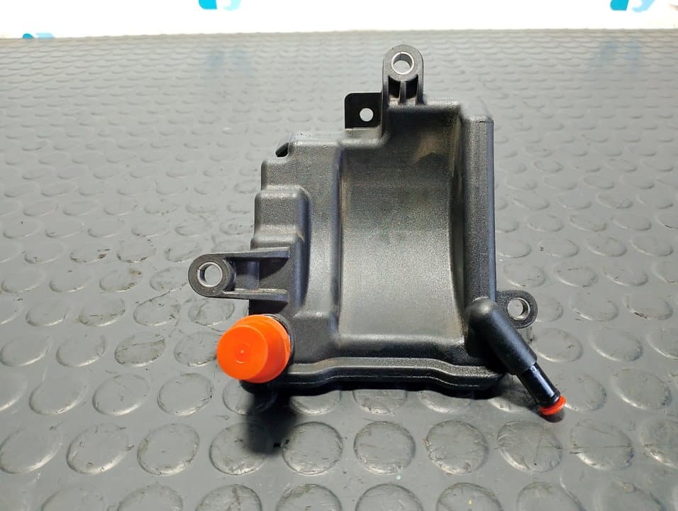 Recambio de DEPOSITO SERVO para MERCEDES-BENZ CLASE M (W164) 280 / 300 CDI (164.120) OM642940 referencia OEM IAM A0004602283 - NEGRO 2