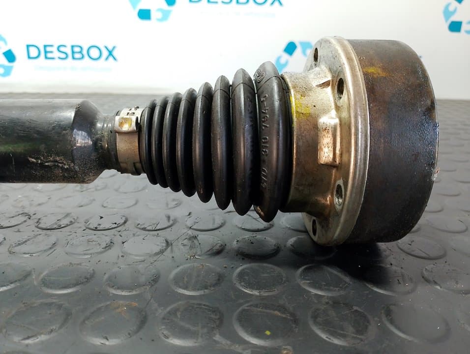 Recambio de TRANSMISION DELANTERA DERECHA para SEAT IBIZA (6P1) 1.4 TDI CUT 3