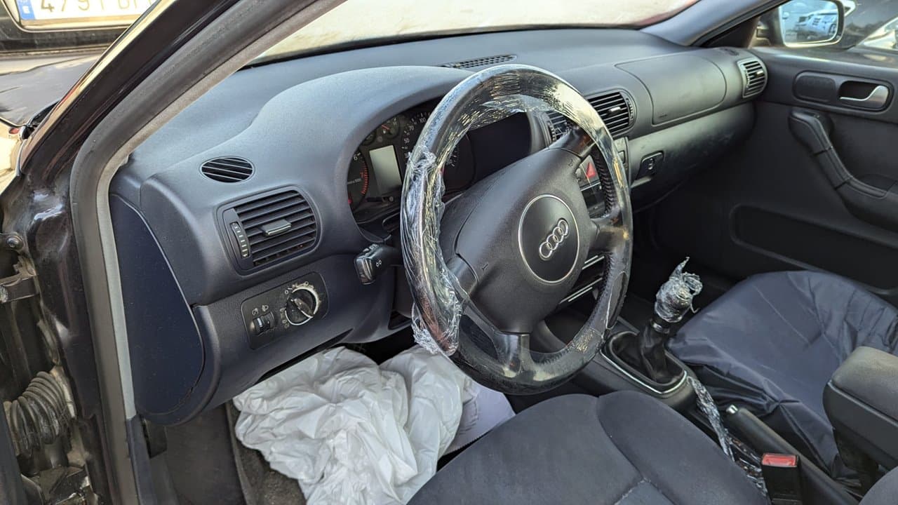 Recambio de CAPO para AUDI A3 (8L) 1.6 Ambiente AVU - AZUL 6