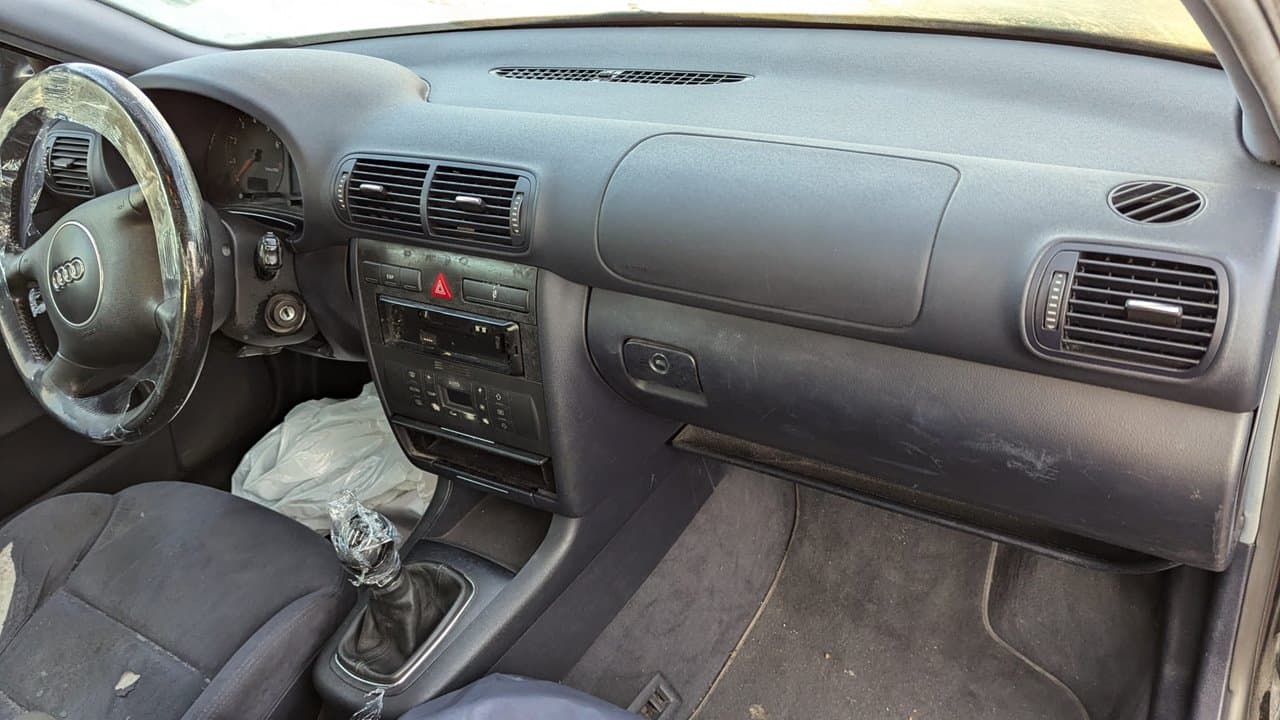 Recambio de CAPO para AUDI A3 (8L) 1.6 Ambiente AVU - AZUL 9