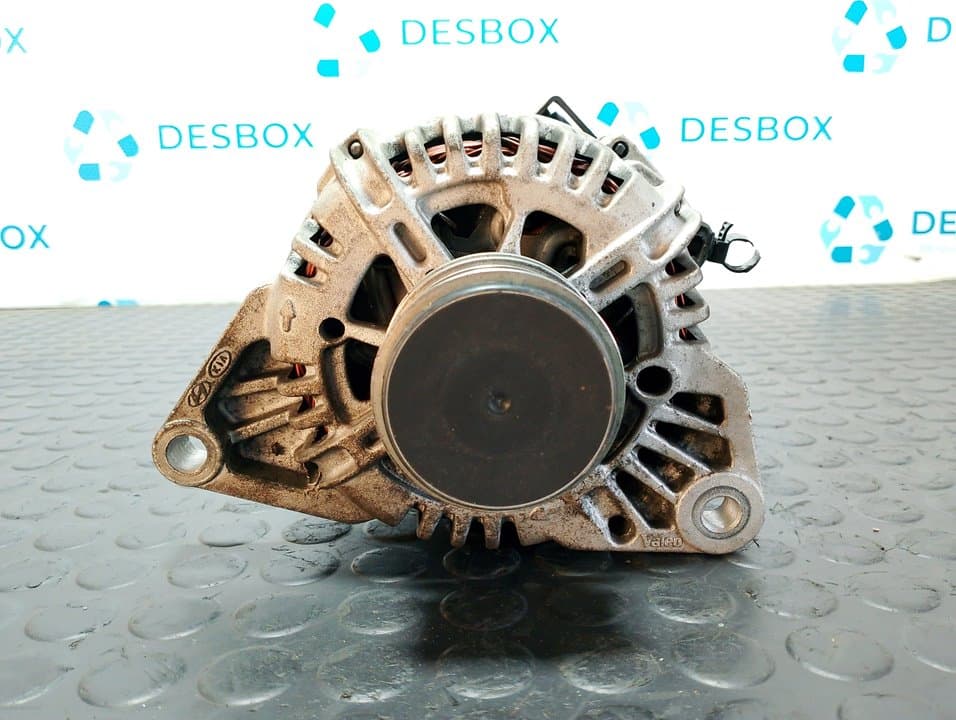 Recambio de ALTERNADOR para KIA SOUL Burner D4FB referencia OEM IAM 2606220 - BLANCO