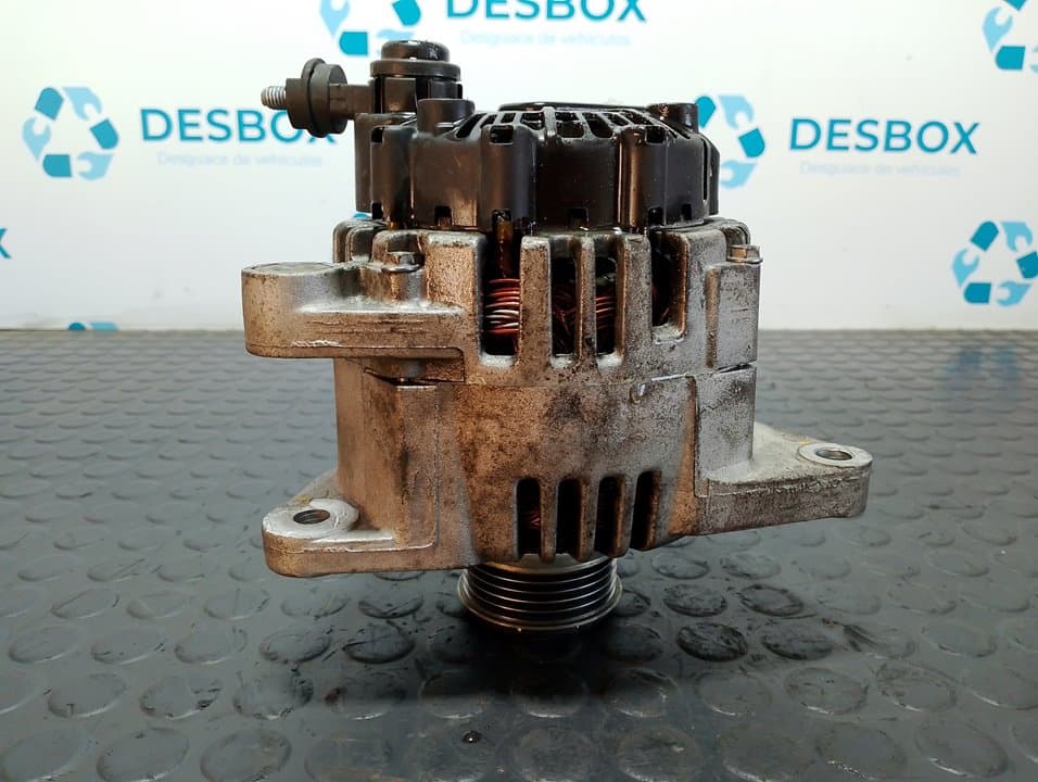 Recambio de ALTERNADOR para KIA SOUL Burner D4FB referencia OEM IAM 2606220 - BLANCO 3