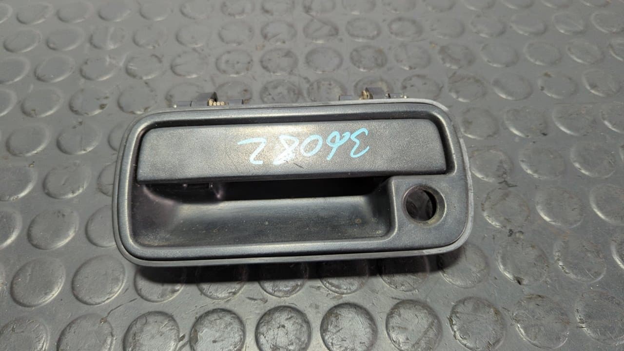 Recambio de MANETA DELANTERA IZQUIERDA para SUZUKI VITARA SE/SV (ET) 1.9 TDI Largo Superlujo RHY - BLANCO