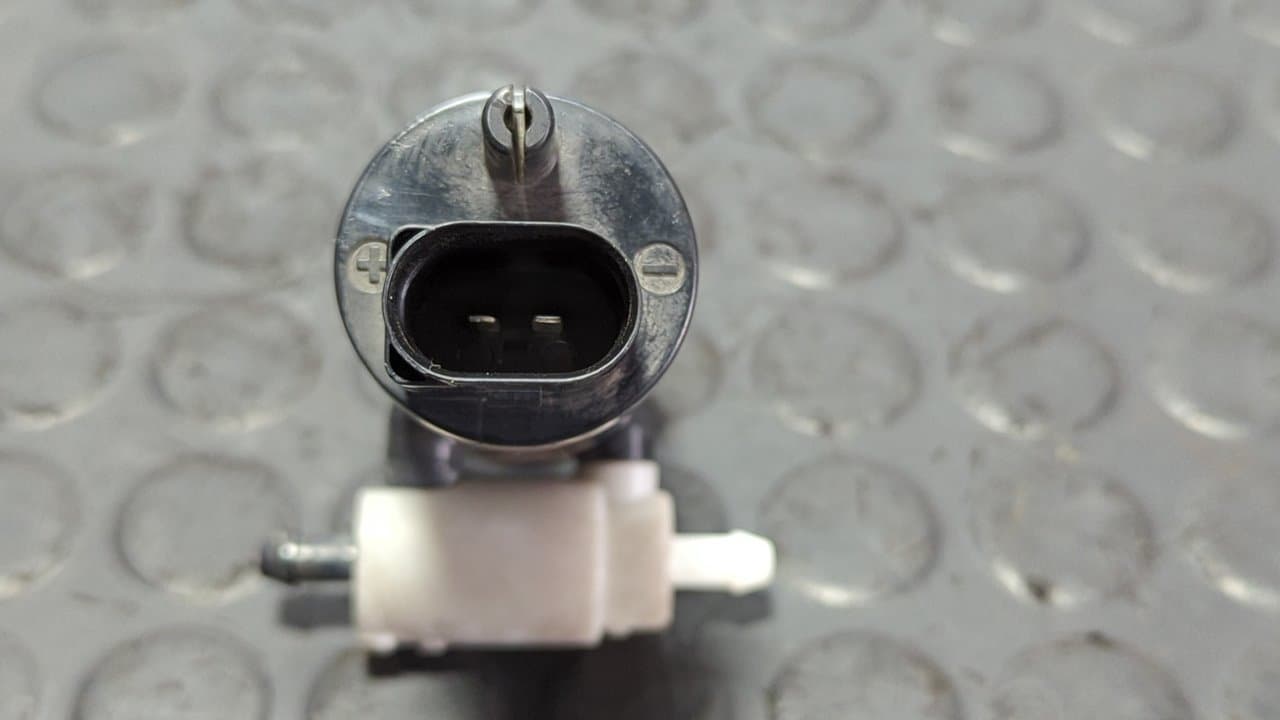 Recambio de BOMBA LIMPIA para MERCEDES-BENZ CLASE M (W164) 280 / 300 CDI (164.120) OM642940 referencia OEM IAM A1648600021 - NEGRO 2