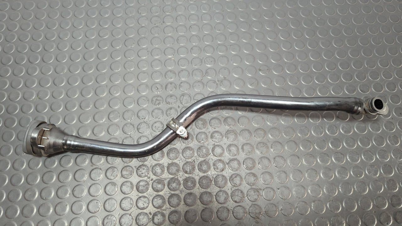 Recambio de TAPON DE ACEITE para MERCEDES-BENZ VITO (W638) CAJA CERRADA 110 CDI     (638.094) 611980     referencia OEM IAM 1110180302 - BLANCO 2