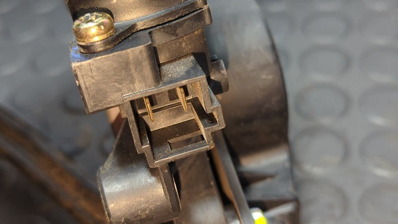 Recambio de ELEVALUNAS DELANTERO DERECHO para CHRYSLER VOYAGER (RG) referencia OEM IAM CA0532 3