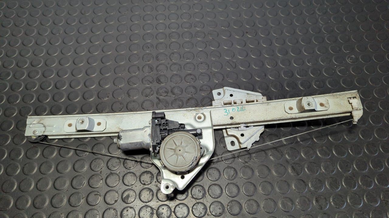 Recambio de ELEVALUNAS TRASERO DERECHO para SUZUKI GRAND VITARA JB (JT) 1.9 DDiS Turbodiesel F9QB referencia OEM IAM 8343065J00 - BLANCO