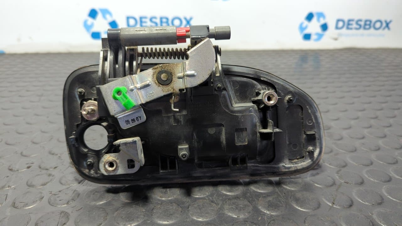 Recambio de MANETA DELANTERA IZQUIERDA para NISSAN NV 200 (M20) Kasten Comfort K9K referencia OEM IAM G91HA - BLANCO 3