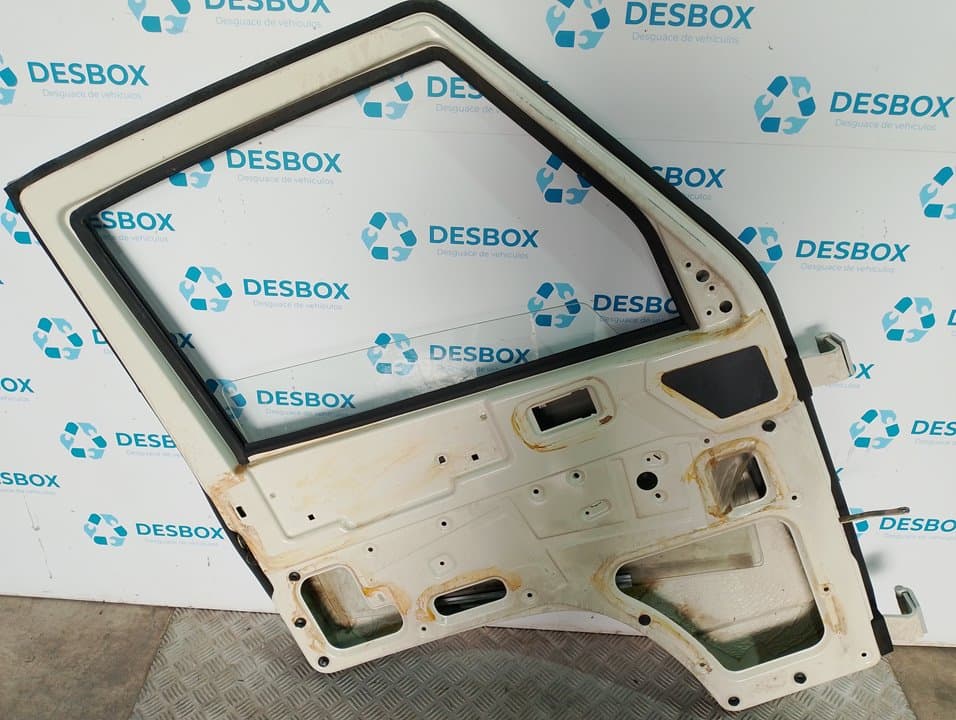 Recambio de PUERTA DELANTERA IZQUIERDA para MERCEDES-BENZ MB 120 3