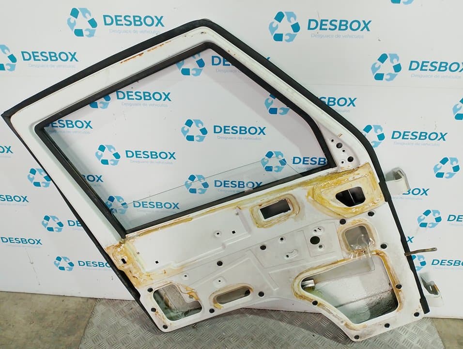 Recambio de PUERTA DELANTERA IZQUIERDA para MERCEDES-BENZ MB 120 3