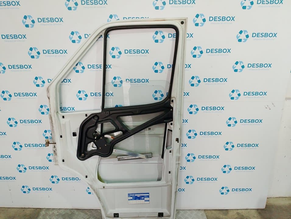 Recambio de PUERTA DELANTERA DERECHA para MERCEDES-BENZ SPRINTER (W901,W904) 3