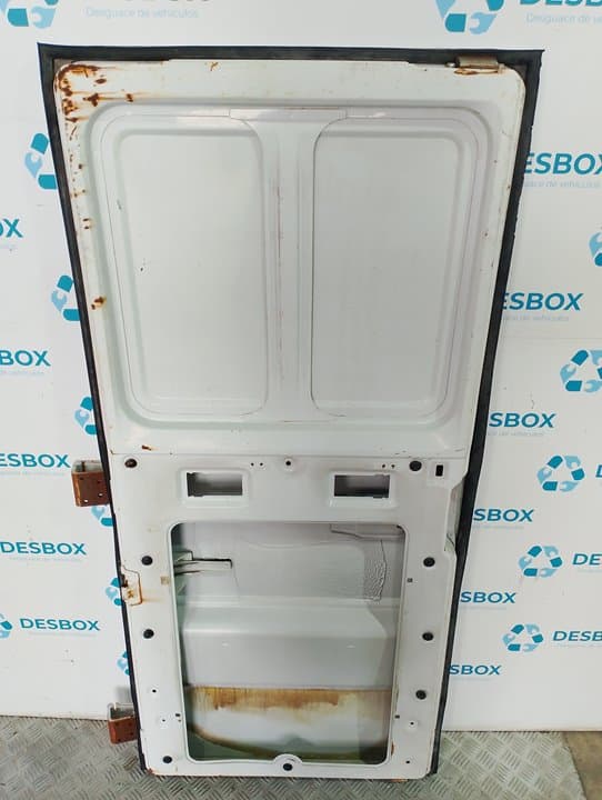 Recambio de PORTON TRASERO DERECHO para MERCEDES-BENZ MB 100 3