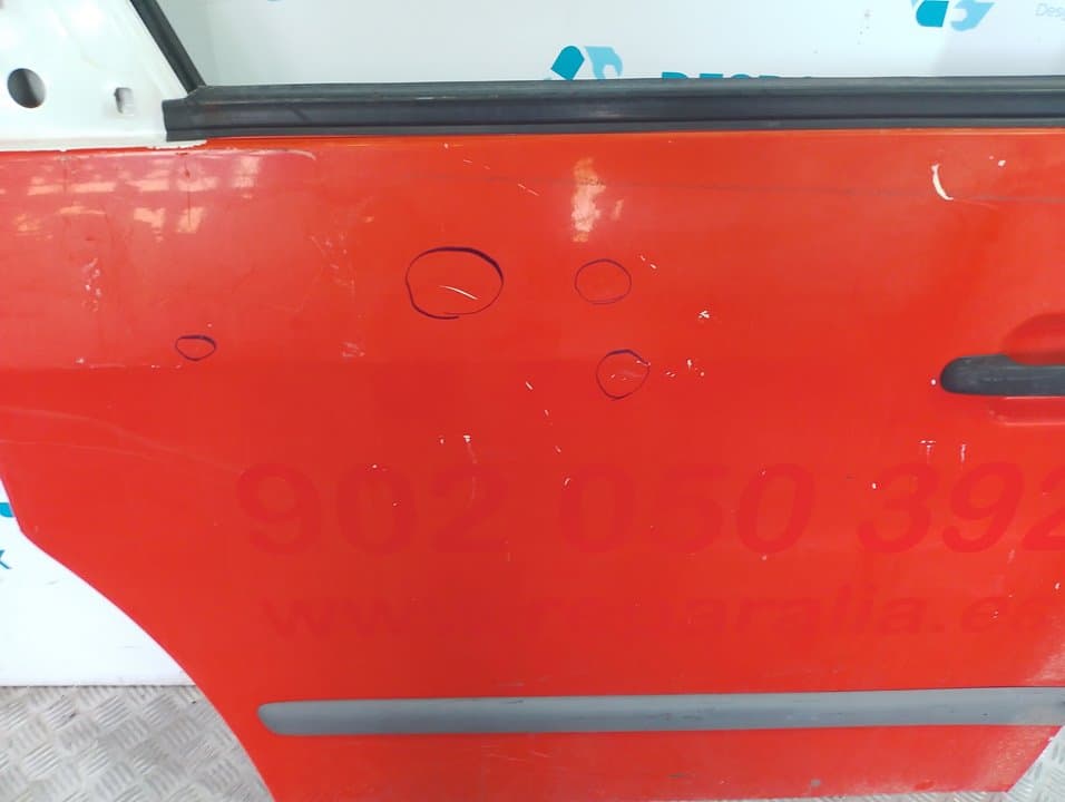 Recambio de PUERTA DELANTERA IZQUIERDA para MERCEDES-BENZ VITO (W638) COMBI 110 D Euro 2   (638.174) 911 referencia OEM IAM 638720120528   - ROJO 2