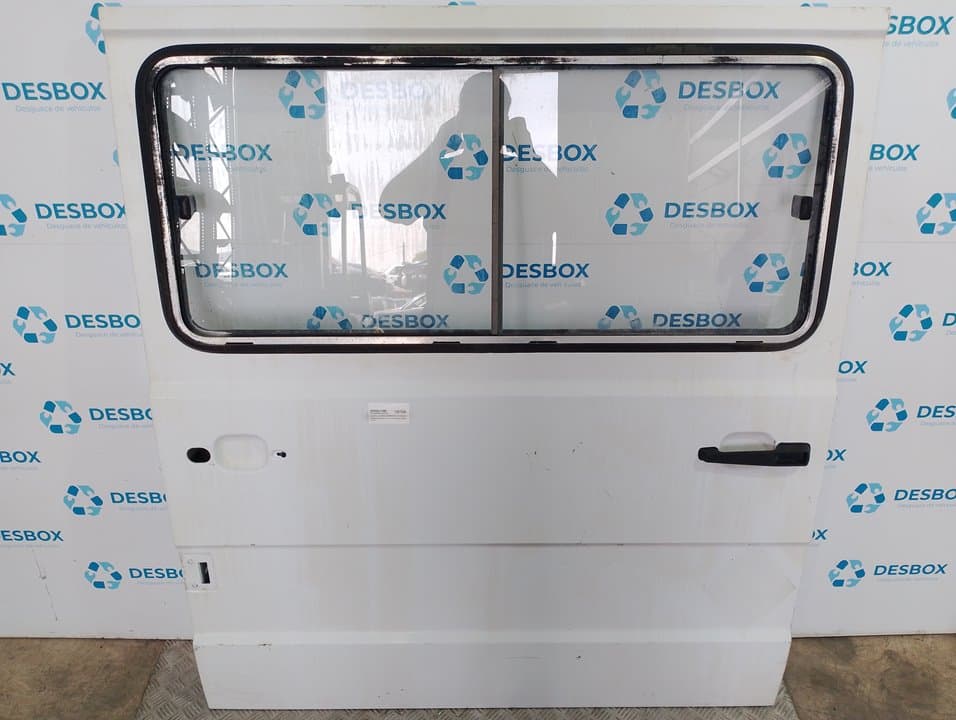 Recambio de PUERTA LATERAL CORREDERA DERECHA para MERCEDES-BENZ MB 100 D CAJA CERRADA / COMBI * 916963 - BLANCO