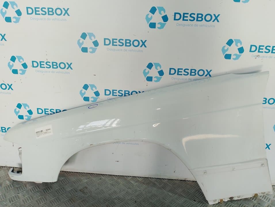 Recambio de ALETA DELANTERA IZQUIERDA para MERCEDES-BENZ CLASE C (W201) BERLINA E 190 (201.024) M102962 - BLANCO