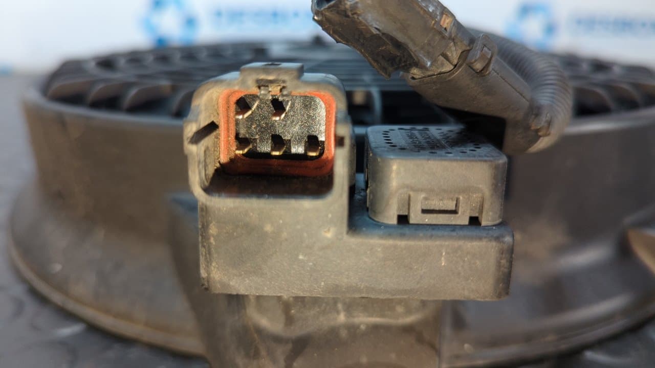 Recambio de ELECTROVENTILADOR para KIA CARNIVAL 2.9D J3 - GRIS 2