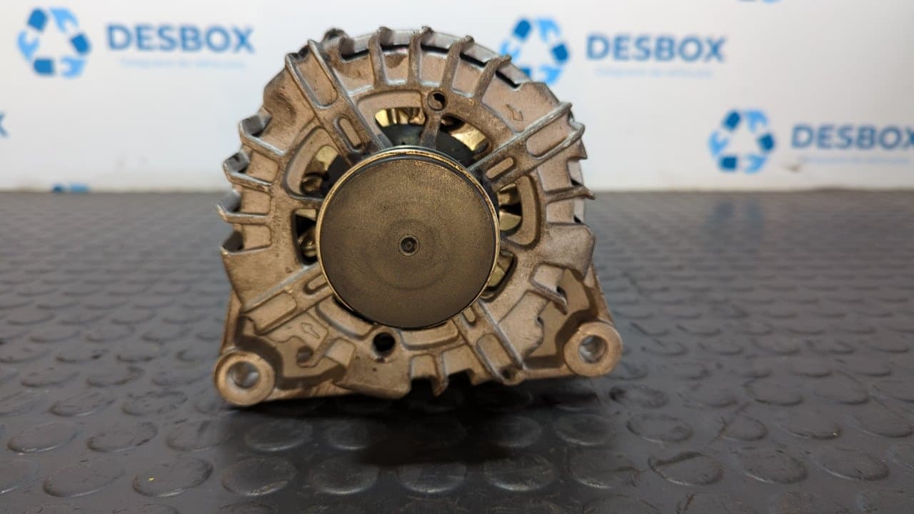 Recambio de ALTERNADOR para VOLVO V60 KOMBI Base D4162T referencia OEM IAM CGB10789 - AZUL