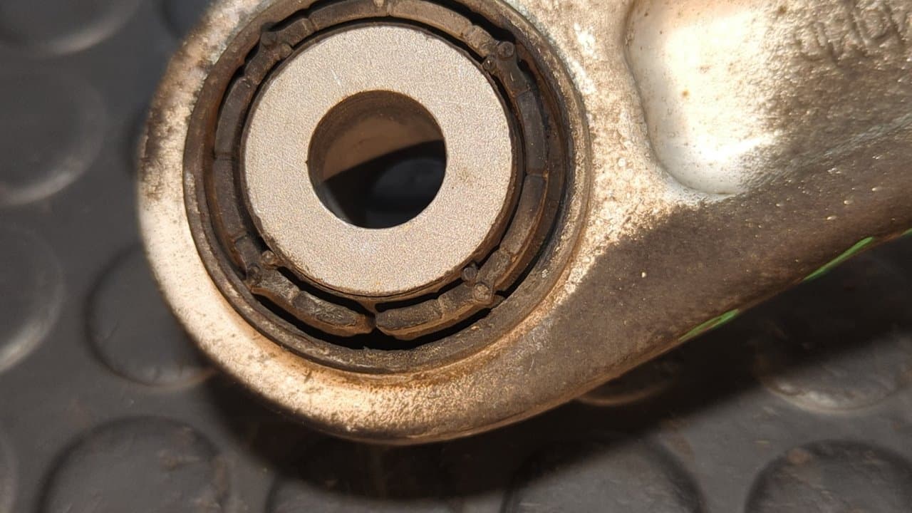 Recambio de BRAZO IZQUIERDO SUPERIOR TRASERO para PORSCHE CAYENNE (TYP 9PA) Básico BFD referencia OEM IAM 7L0505375A - BLANCO 2