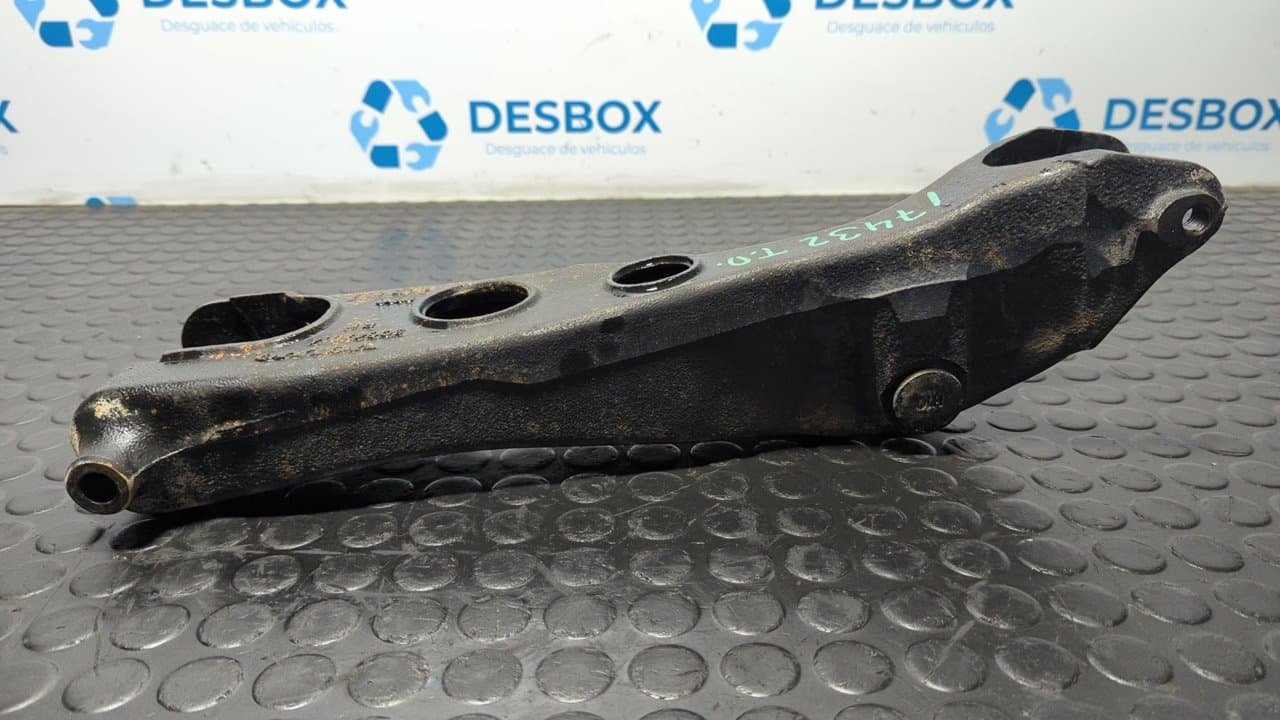 Recambio de BRAZO DERECHO INFERIOR TRASERO  para VOLVO XC70 2.4 Diesel CAT D5244T14 referencia OEM IAM 30647014 - GRIS VERDE 4