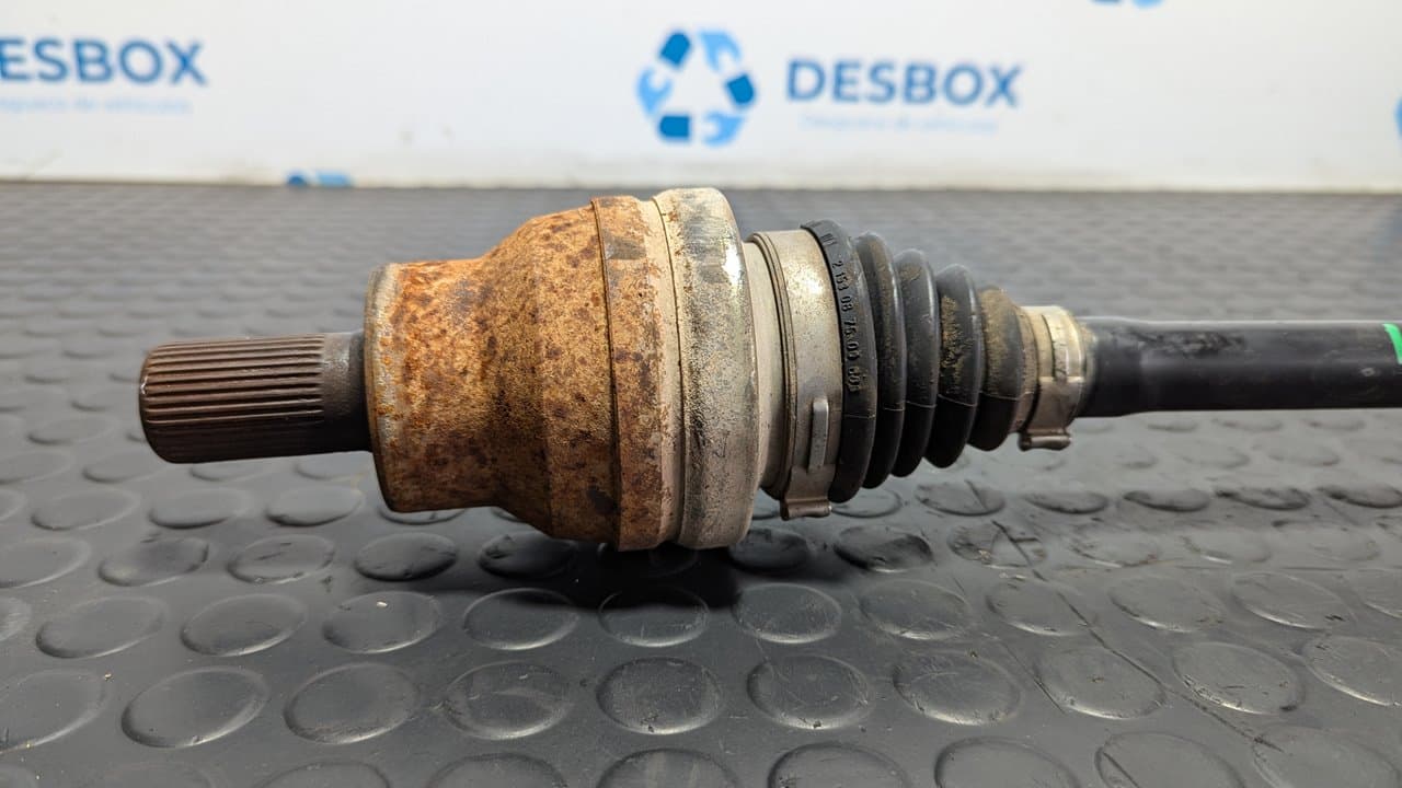 Recambio de TRANSMISION TRASERA DERECHA para VOLVO XC70 2.4 Diesel CAT D5244T14 referencia OEM IAM P30735647 - GRIS VERDE 2