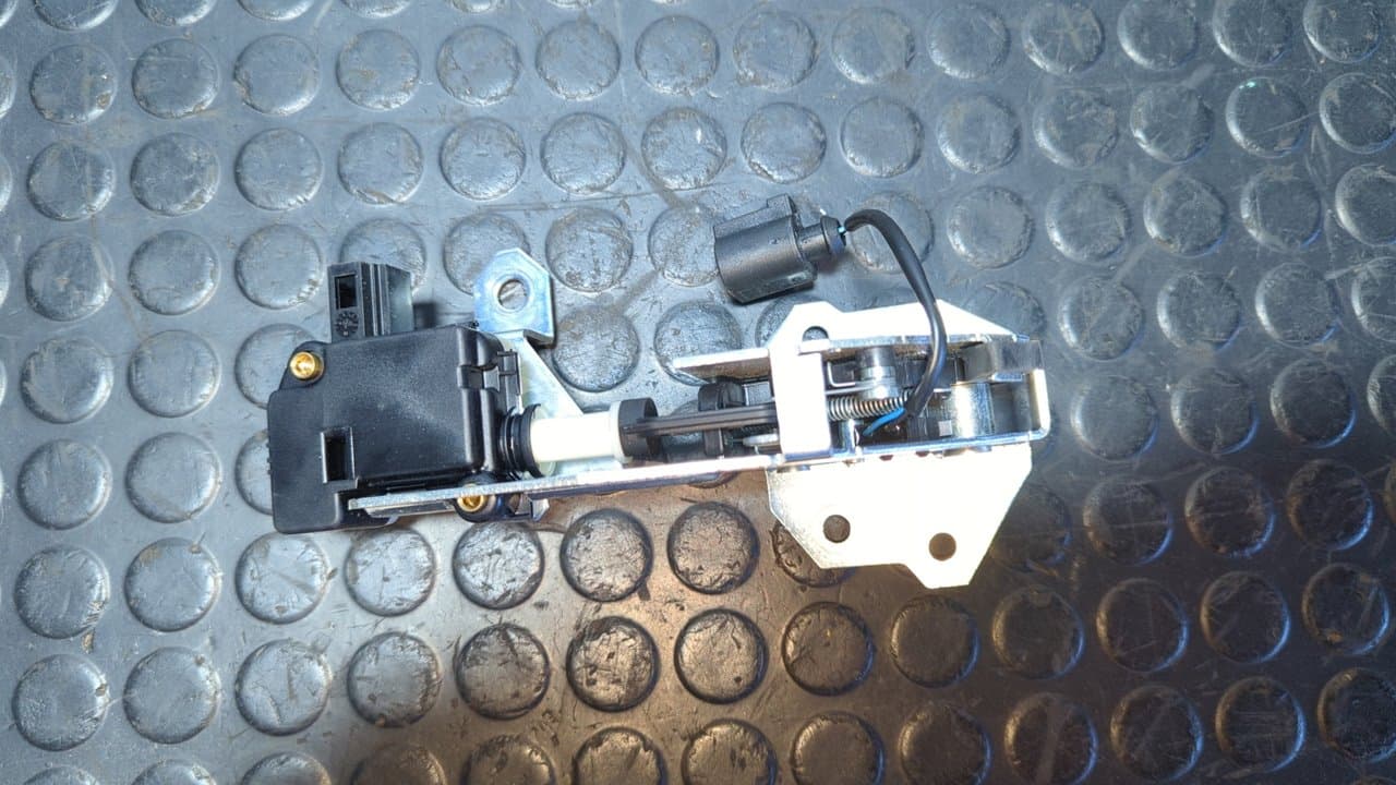 Recambio de CERRADURA MALETERO / PORTON para PORSCHE CAYENNE (TYP 9PA) Básico BFD referencia OEM IAM 7L0827506E - BLANCO 4