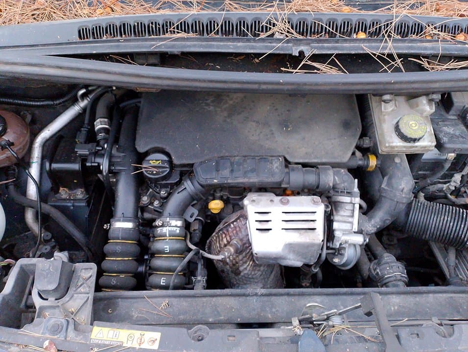 Recambio de MOTOR para PEUGEOT 5008 1.2 12V e-THP / PureTech HNY referencia OEM IAM HNY - NEGRO