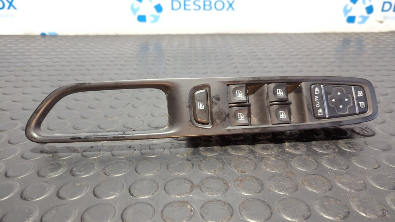 Recambio de MANDO ELEVALUNAS DELANTERO IZQUIERDO para RENAULT CAPTUR Dynamique H4B400 referencia OEM IAM 254118722R - BLANCO