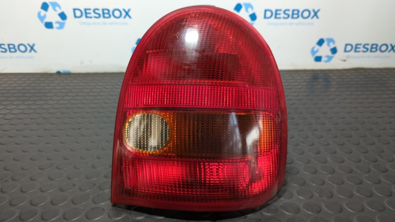 Recambio de PILOTO TRASERO DERECHO para OPEL CORSA B * X14SZ referencia OEM IAM 45022 - AMARILLO