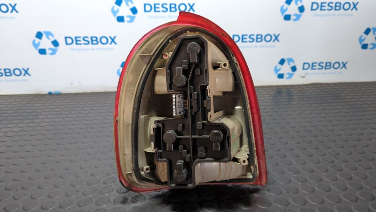 Recambio de PILOTO TRASERO DERECHO para OPEL CORSA B * X14SZ referencia OEM IAM 45022 - AMARILLO 2