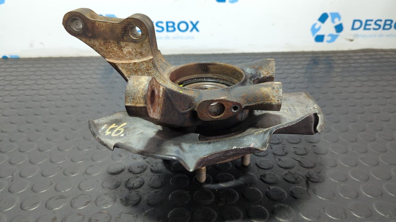 Recambio de MANGUETA DELANTERA IZQUIERDA para HYUNDAI TUCSON (JM) 2.0 CRDi CAT D4EA referencia OEM IAM    - NEGRO 3