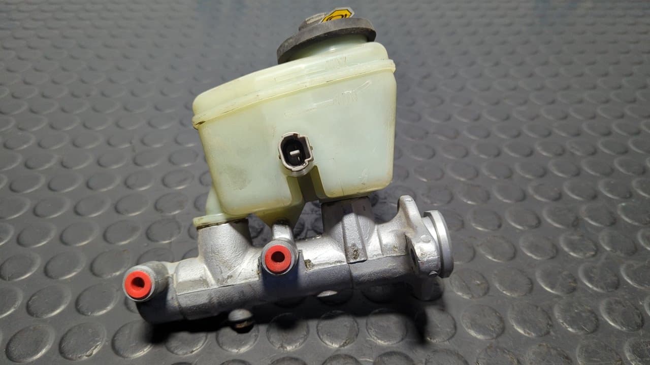 Recambio de BOMBA FRENO para TOYOTA LAND CRUISER (J9) TD  VX (5-ptas.) (KZJ95) 1KZTE referencia OEM IAM 35130 - ROJO 3