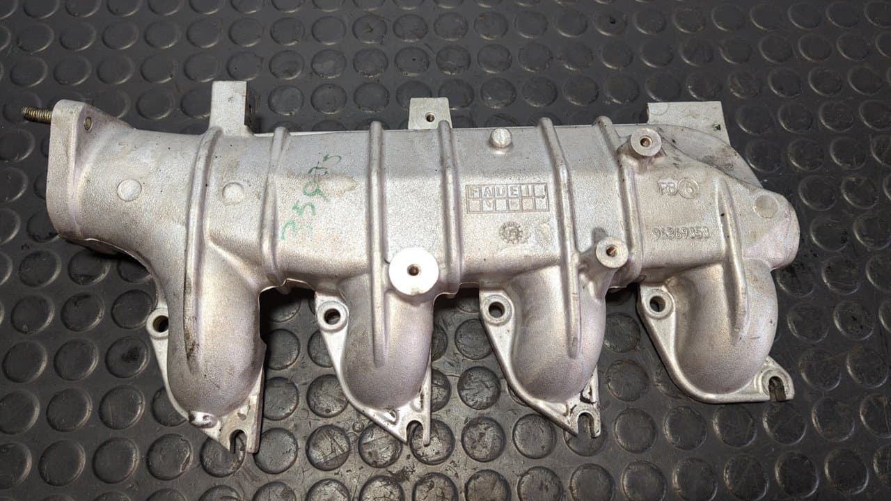Recambio de COLECTOR ADMISION para CITROEN JUMPER CAJA ABIERTA, DOBLE CABINA (06.2006 =>) 33 L2 HDi 100 4HY referencia OEM IAM 96369858 - BLANCO