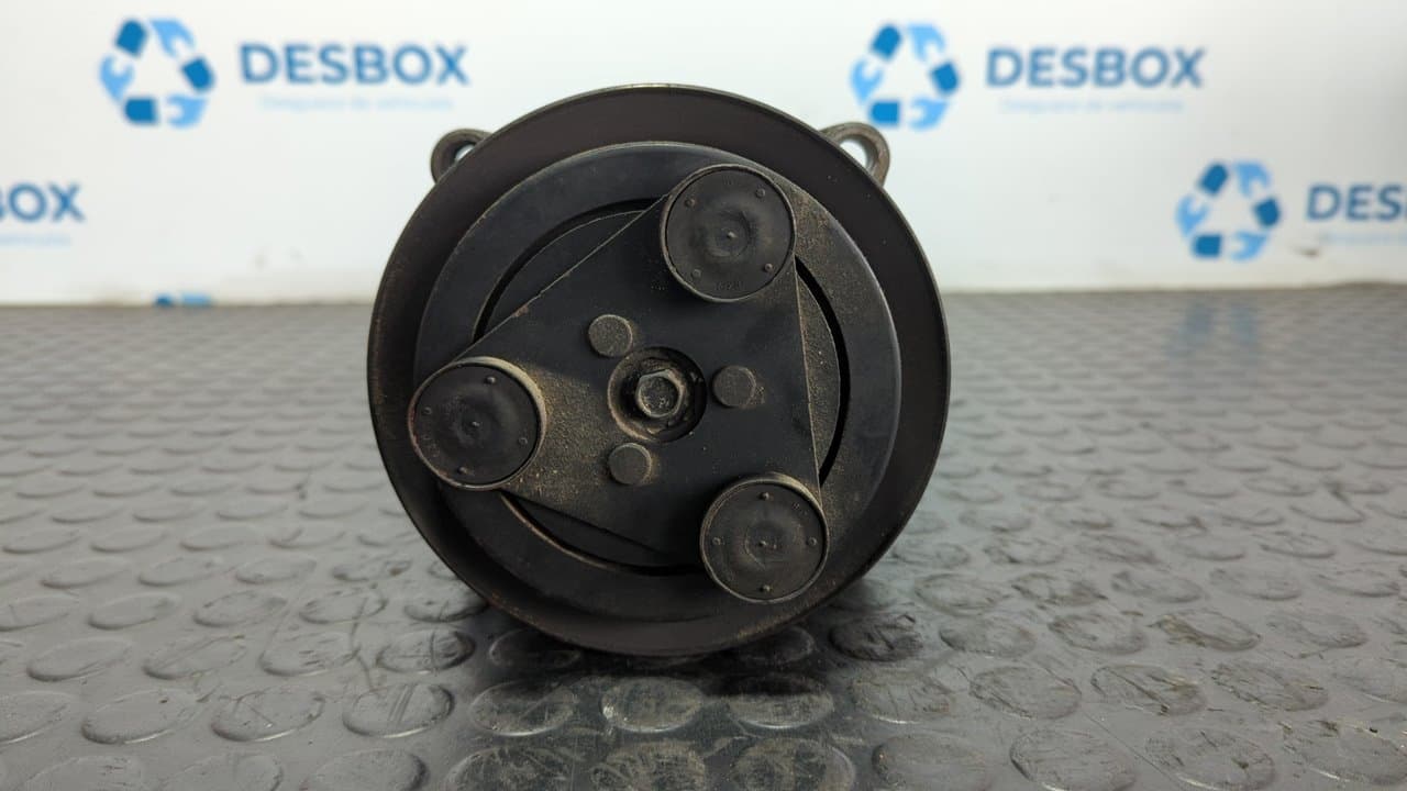 Recambio de COMPRESOR AIRE ACONDICIONADO para IVECO DAILY COMBI 2.3 Diesel CAT F1AE0481B referencia OEM IAM SAEJ639 - BLANCO