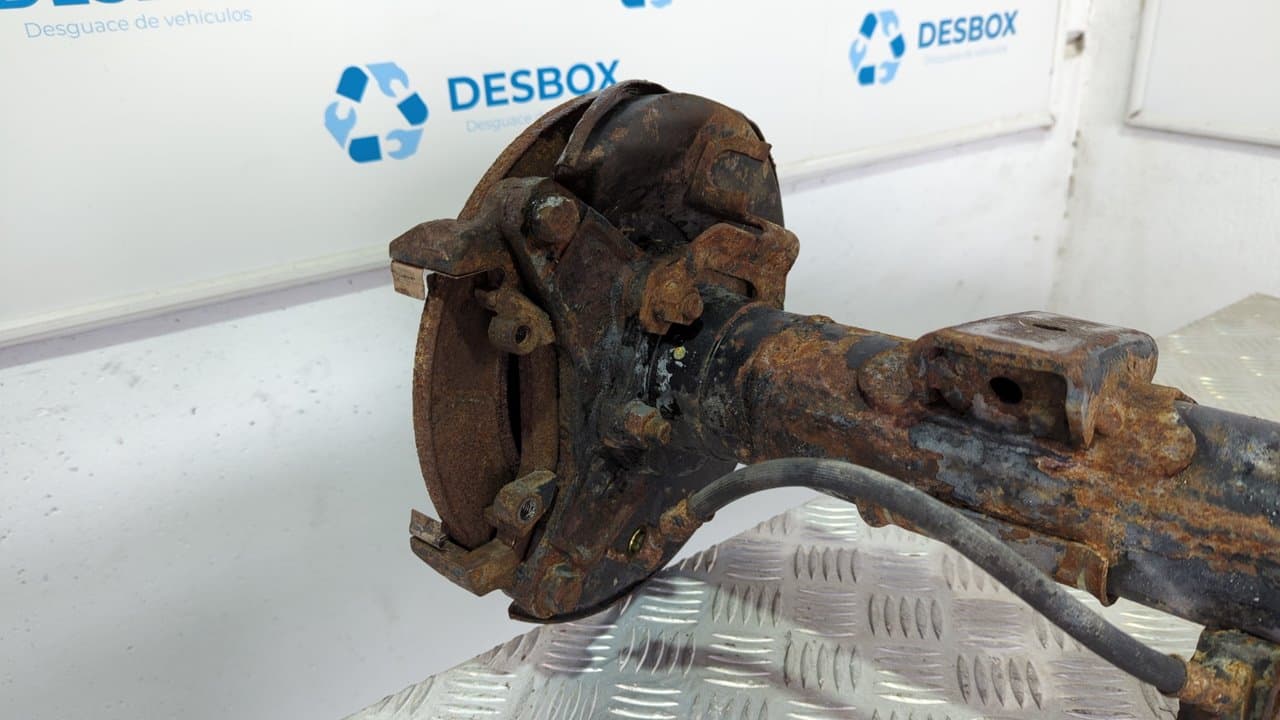 Recambio de PUENTE TRASERO para ISUZU TROOPER UBS 17 Competition 4JB1TC - PLATA 3