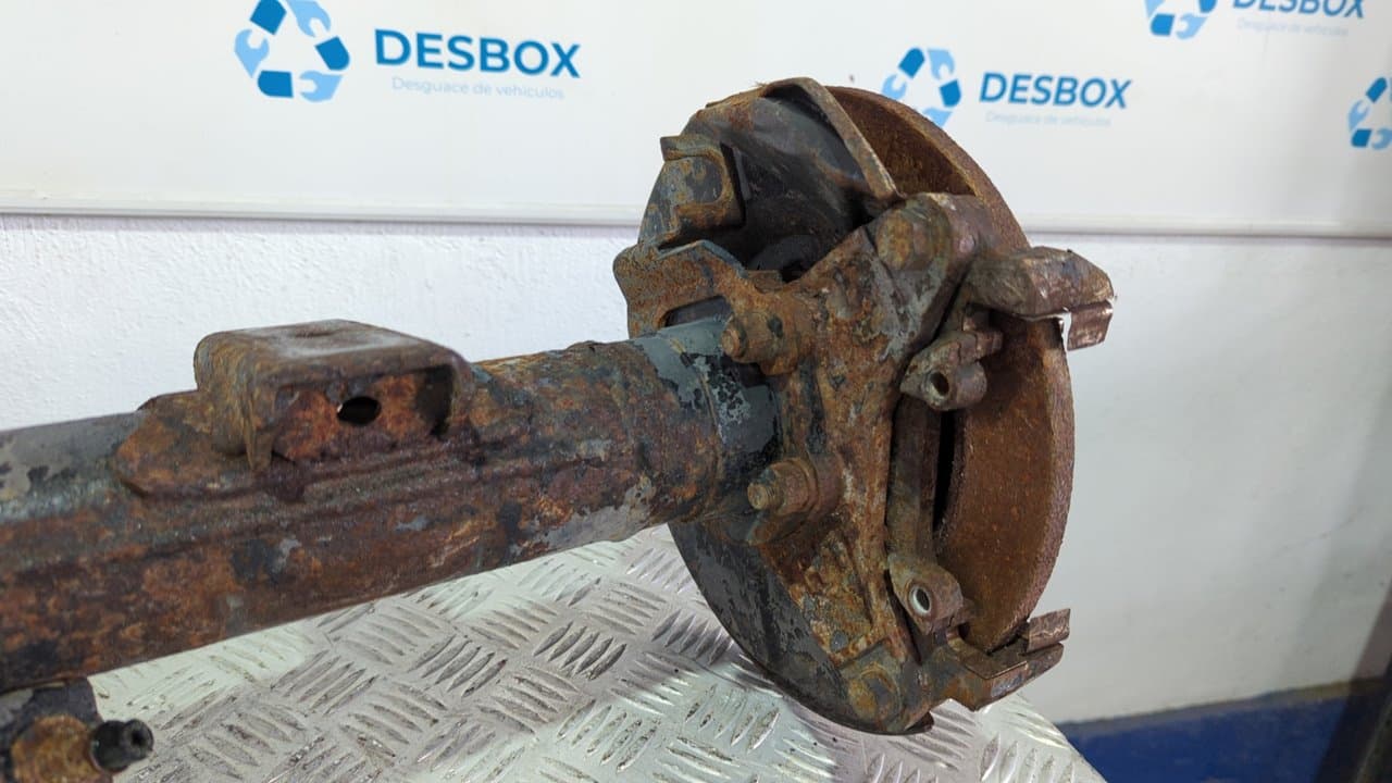 Recambio de PUENTE TRASERO para ISUZU TROOPER UBS 17 Competition 4JB1TC - PLATA 2