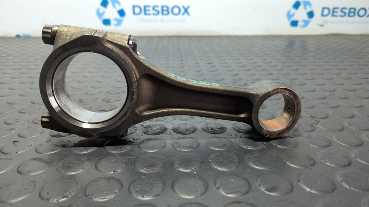 Recambio de BIELA para RENAULT MAXITY FgDk 150.35/45 ZD30 referencia OEM IAM 40H - BLACNO