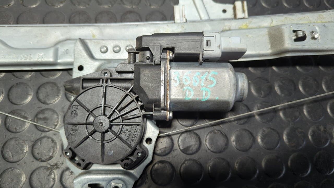 Recambio de ELEVALUNAS DELANTERO DERECHO para PEUGEOT 207 SW Sport 5FW referencia OEM IAM 9681181880 - GRIS 2