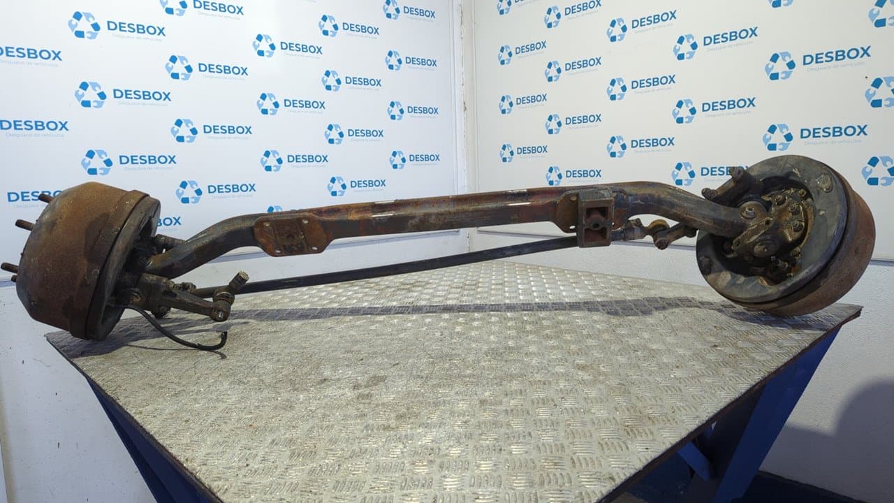 Recambio de PUENTE DELANTERO para NISSAN L80 B660 B660 referencia OEM IAM 04300290 - BLANCO 5