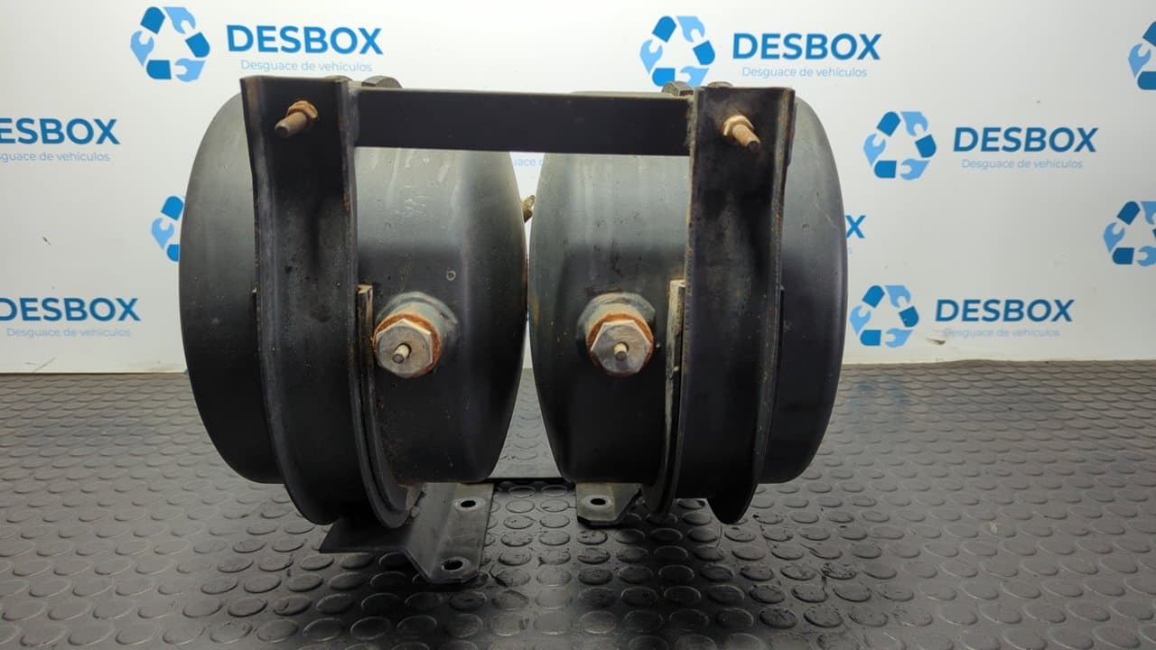 Recambio de ACUMULADOR CENTRAL AMORTIGUACION para NISSAN L80 B660 B660 referencia OEM IAM 06601465 - BLANCO 2