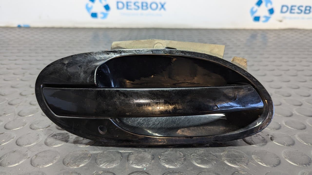 Recambio de MANETA DELANTERA DERECHA para BMW SERIE 7 (E65/E66) 730d M57N2306D2 - NEGRO