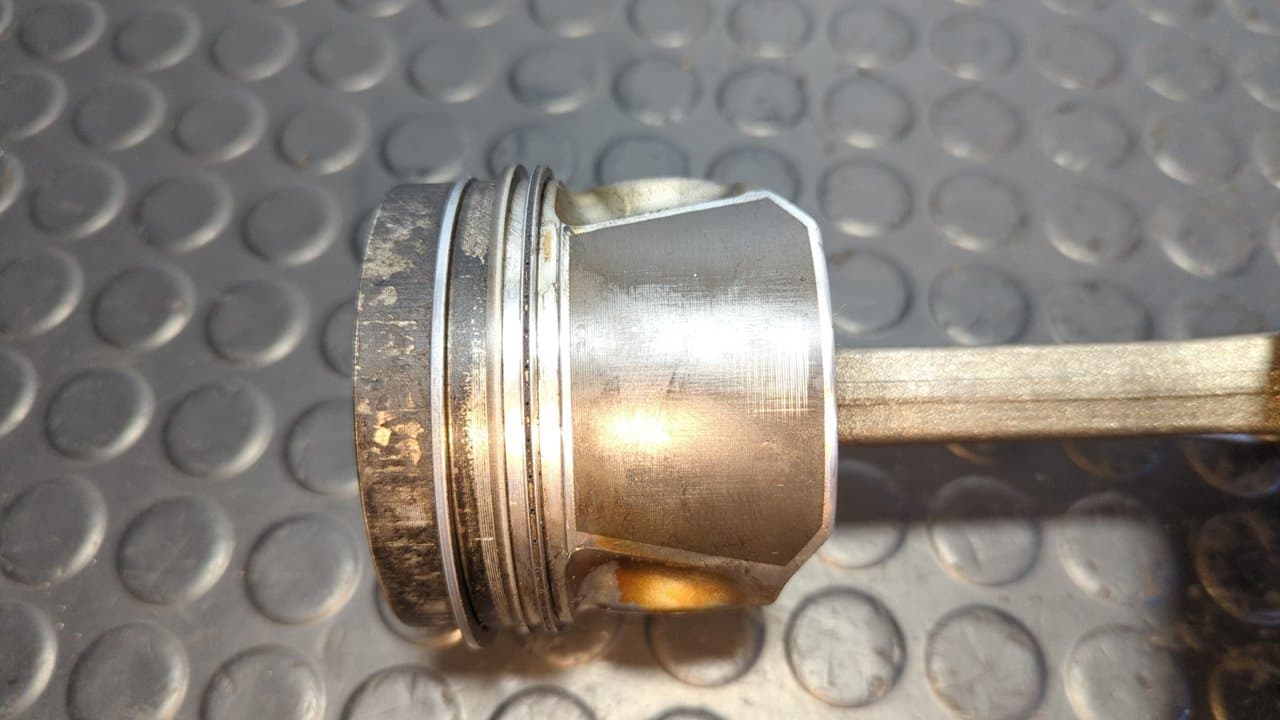 Recambio de PISTON para SKODA OCTAVIA BERLINA (1Z3) Active Plus CLH referencia OEM IAM 79L121 - NEGRO 4