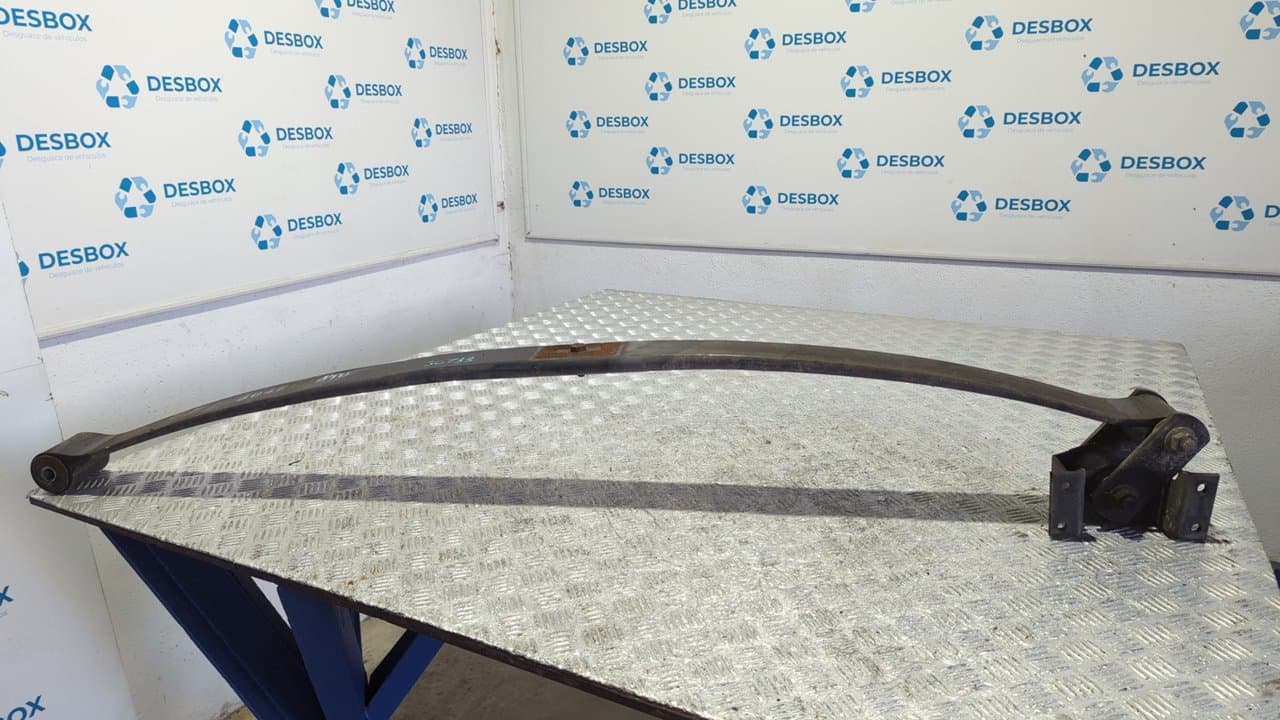 Recambio de BALLESTA TRASERA para IVECO DAILY CAJA CERRADA (2006 =>) Caja cerrada 35S... batalla 3000L F1AE0481G*A referencia OEM IAM 504083610 - BLANCO