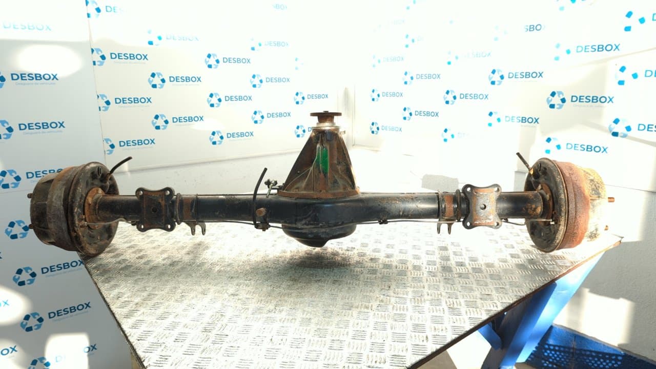 Recambio de PUENTE TRASERO para NISSAN TRADE 2.8 A428 referencia OEM IAM 38311G9640 2