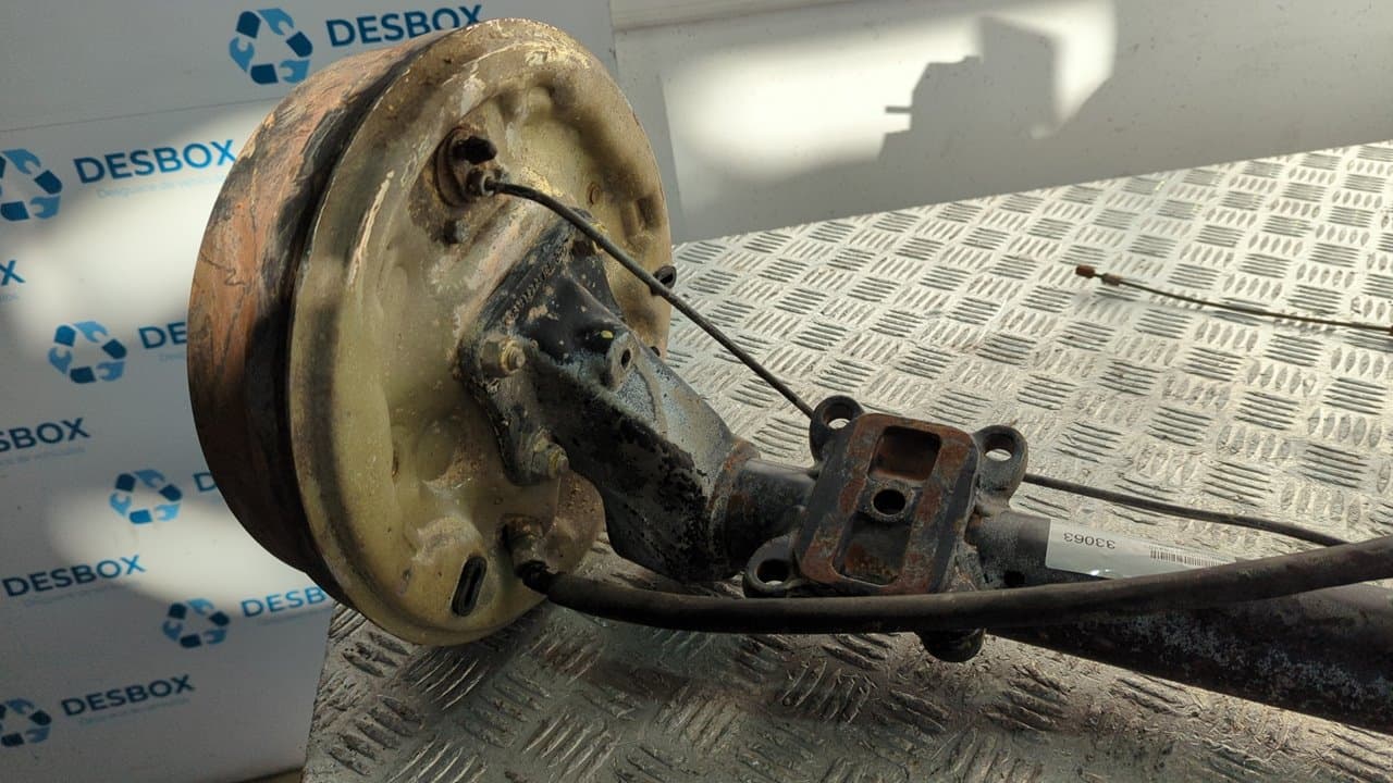 Recambio de PUENTE TRASERO para MERCEDES-BENZ MB SERIE:100 D CAJA ABIERTA (W631) Base   (BM 631.340 / 349) 616963 referencia OEM IAM 6313520510   - BLANCO 5